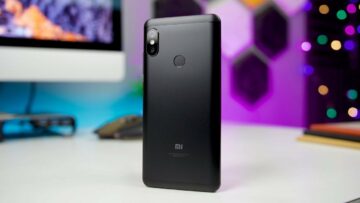Xiaomi redmi note 5 не включается горит красный индикатор