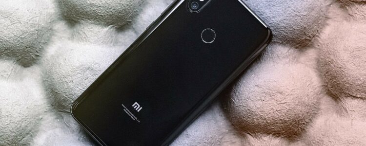 Xiaomi mi 8 выключился и не включается