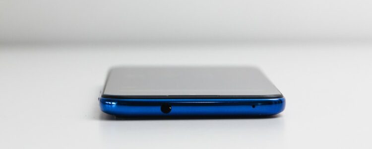 Полосы на экране Xiaomi Mi Play - Решение проблемы