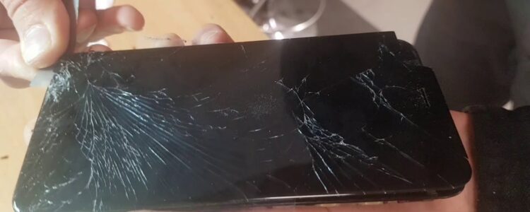 Треснуло стекло xiaomi redmi note 5